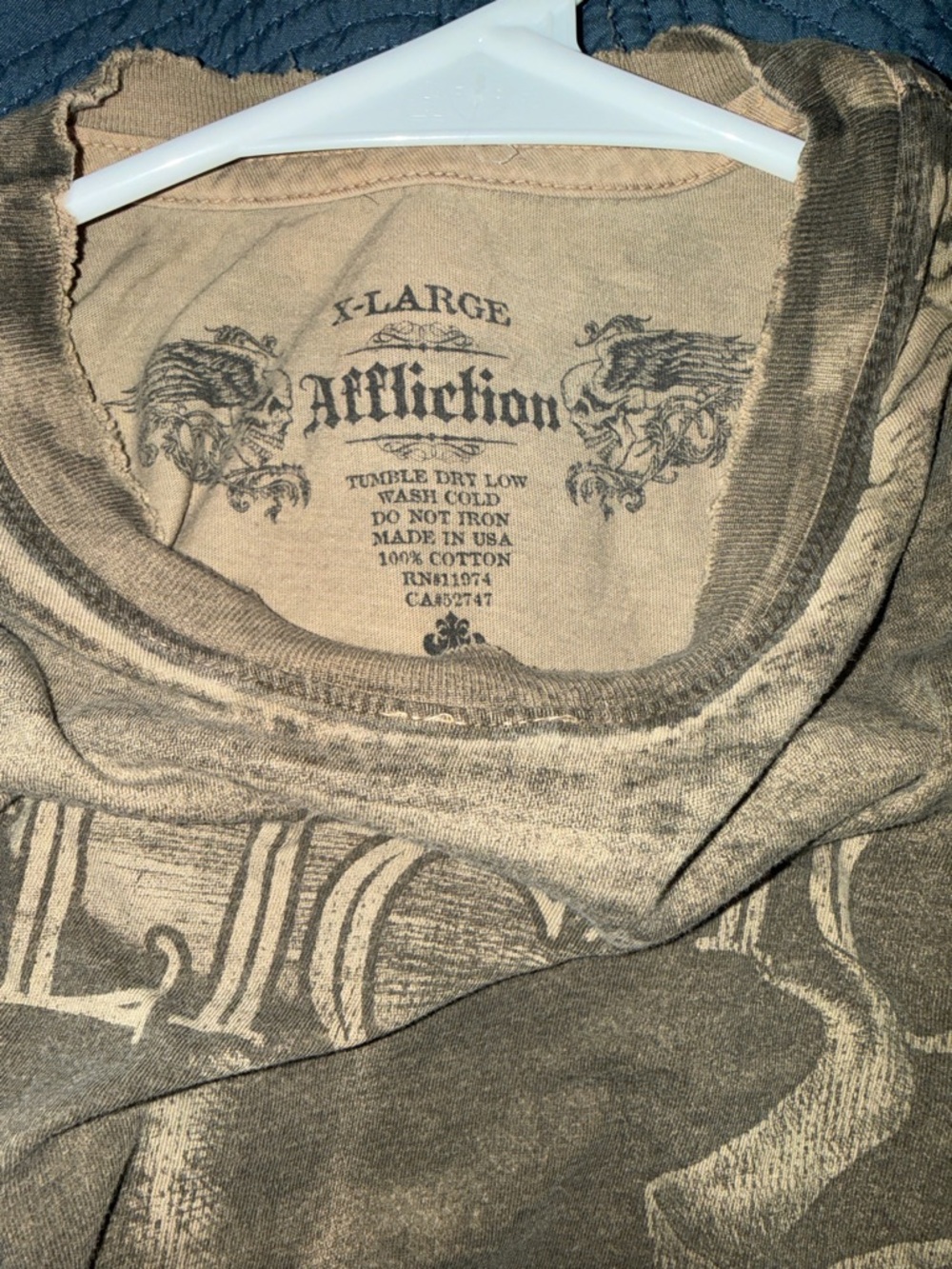 Affliction Size X-Large Men's Distressed Graphic Tee - Olive Brown Wash - Picture 2 of 3
